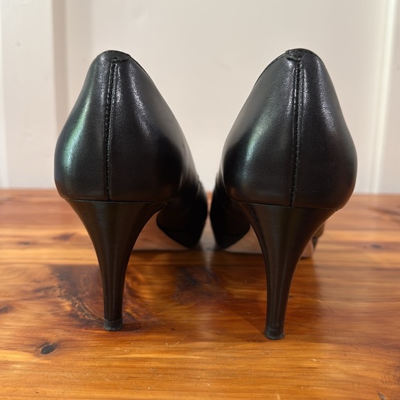 Cole Haan Black Pumps Heels - Picture 3 of 8